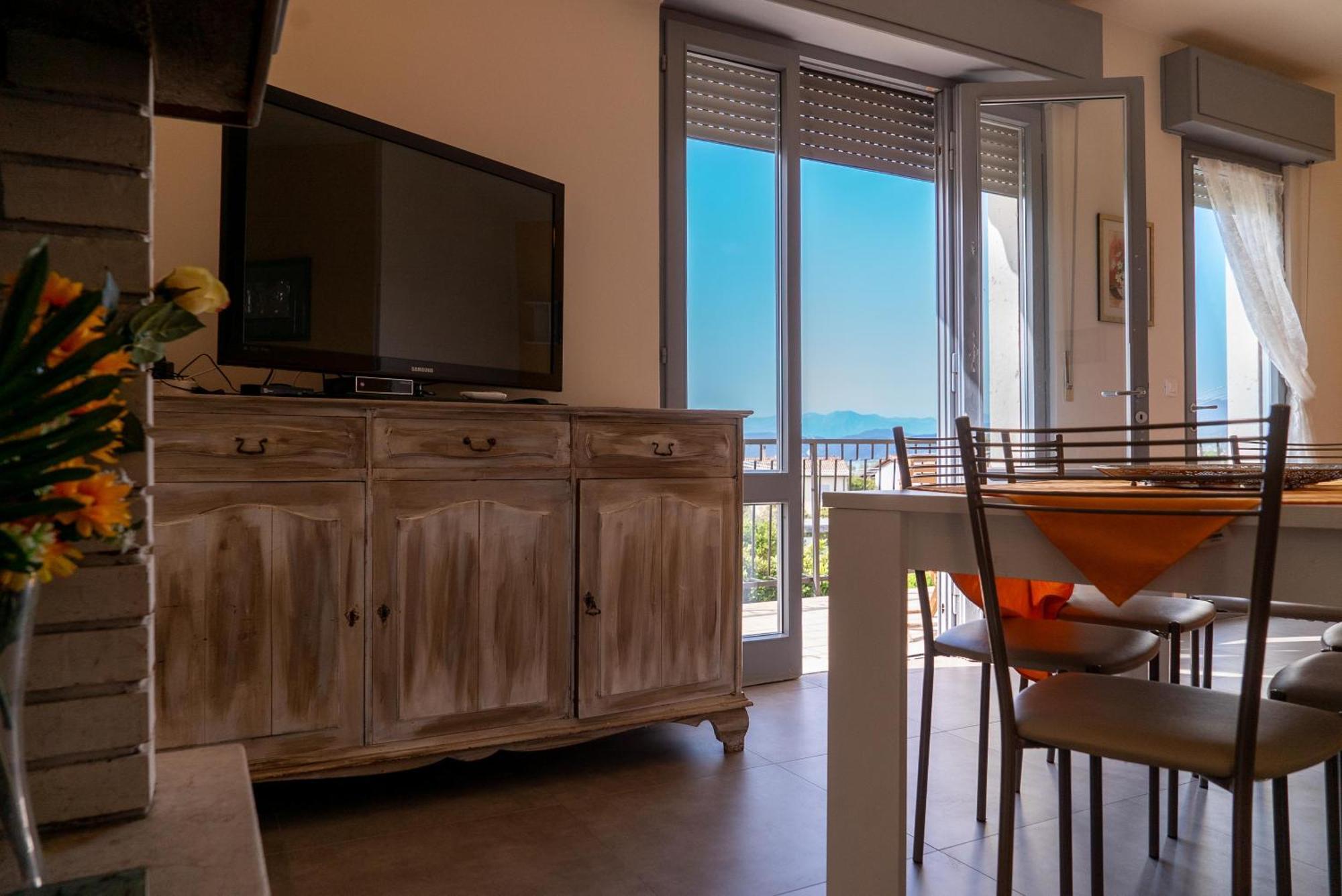 Villa La Magnolia - Private Beach Access, Garden, Views ラツィーゼ 部屋 写真